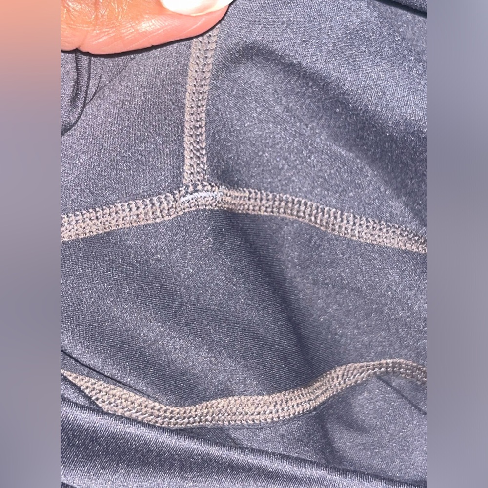 Fabletics Cropped Leggings - Gray - Medium - Euc - image 7